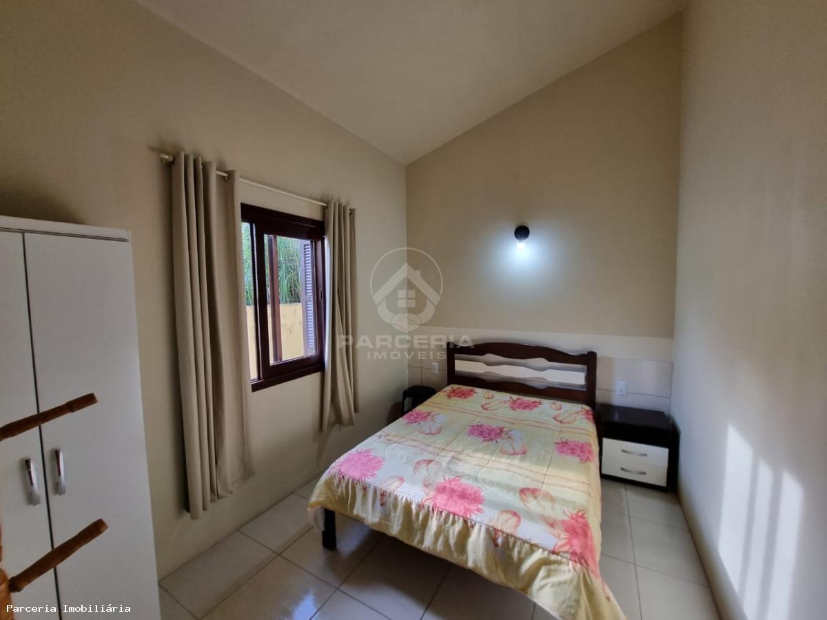 Casa à venda com 3 quartos, 80m² - Foto 13