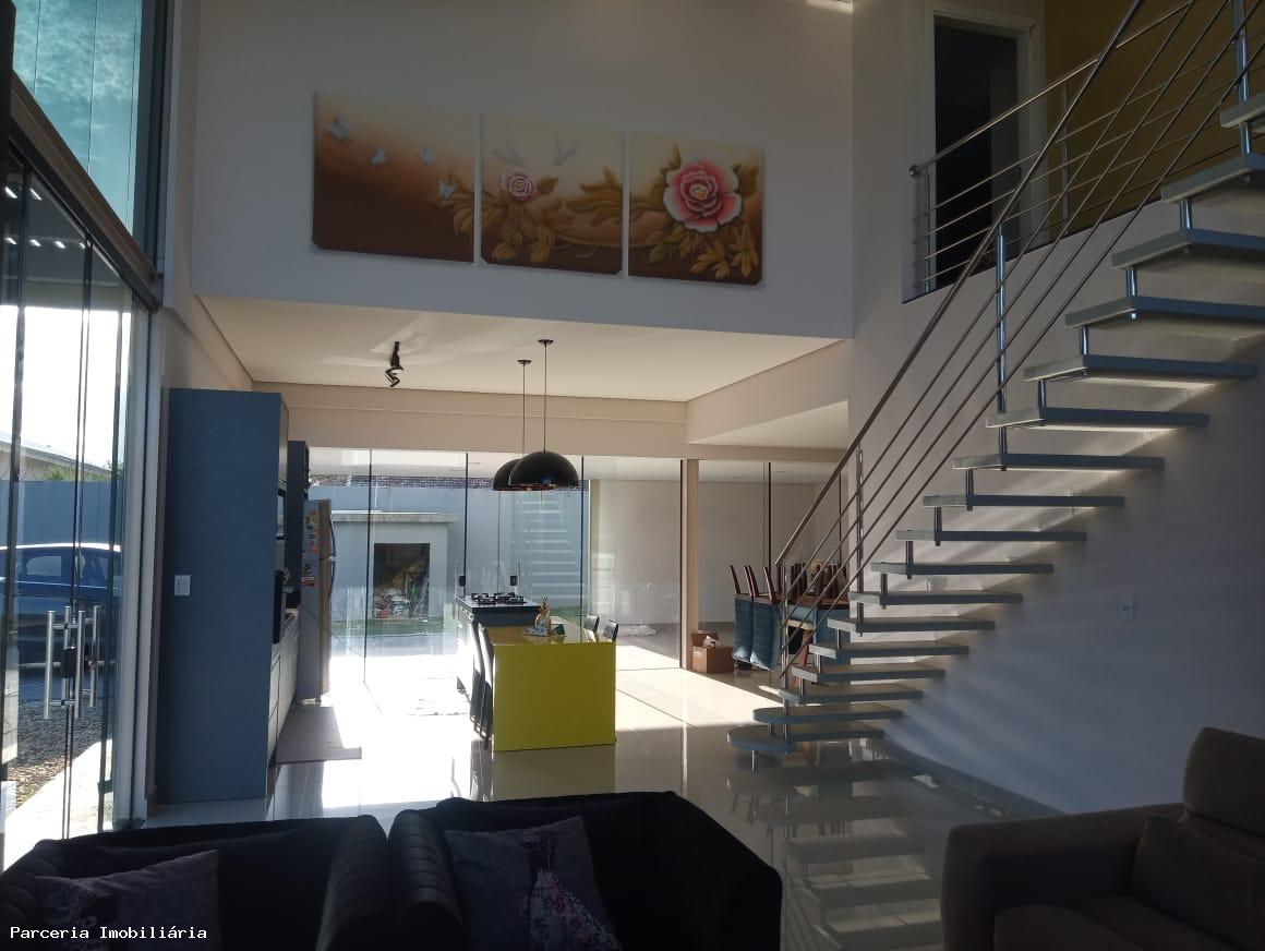 Casa à venda com 4 quartos, 290m² - Foto 5