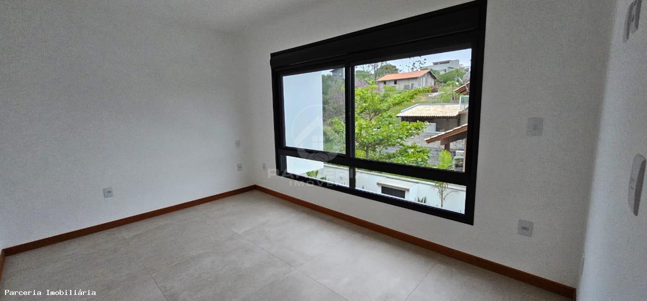 Casa à venda com 3 quartos, 138m² - Foto 13