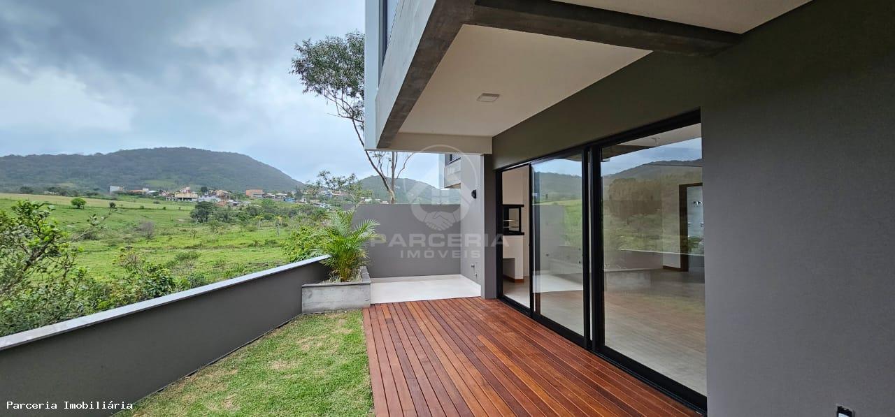 Casa à venda com 3 quartos, 138m² - Foto 9