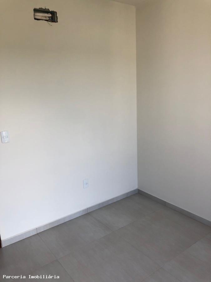 Casa à venda com 2 quartos, 103m² - Foto 13